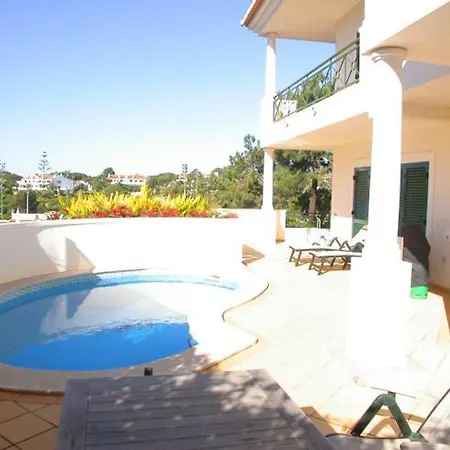 Βίλα Sleeps 6 Pool Air Con T607829